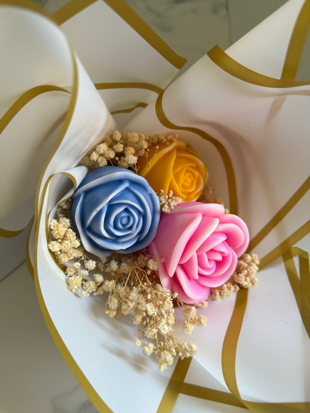 Bouquet senza scatola tre rose
